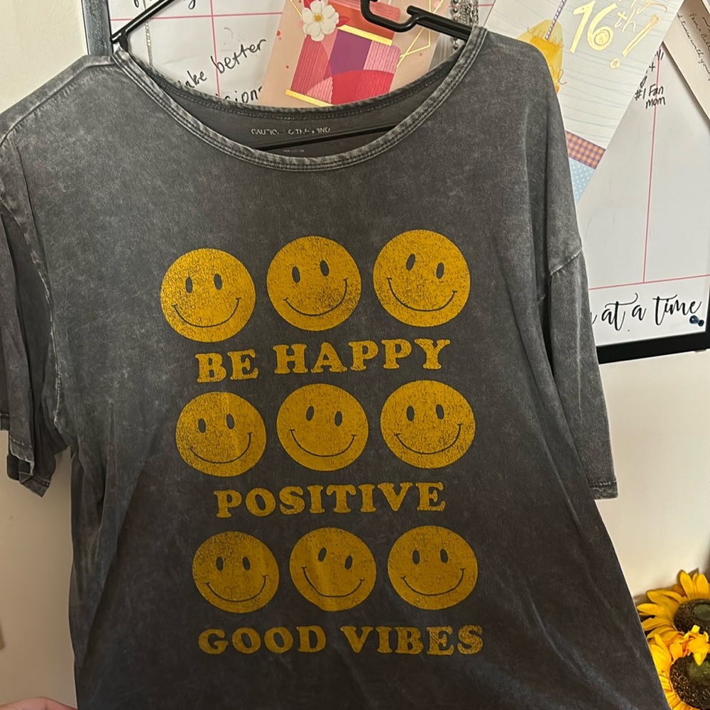 Caution To The Wind Graphic Tee, Be Happy Positive Good Vibes Size Girls M